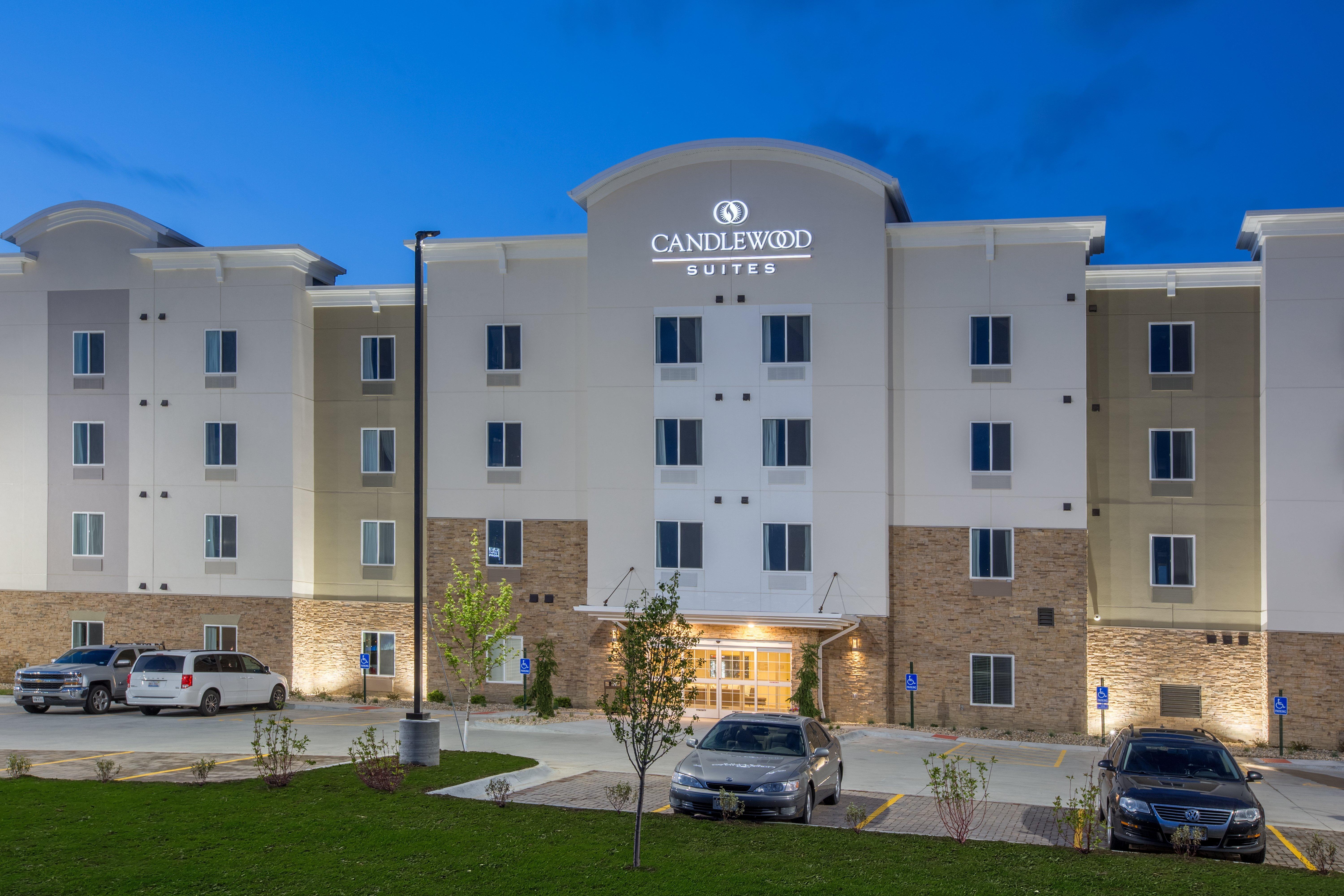 Candlewood Suites - Omaha Millard Area By Ihg Bagian luar foto